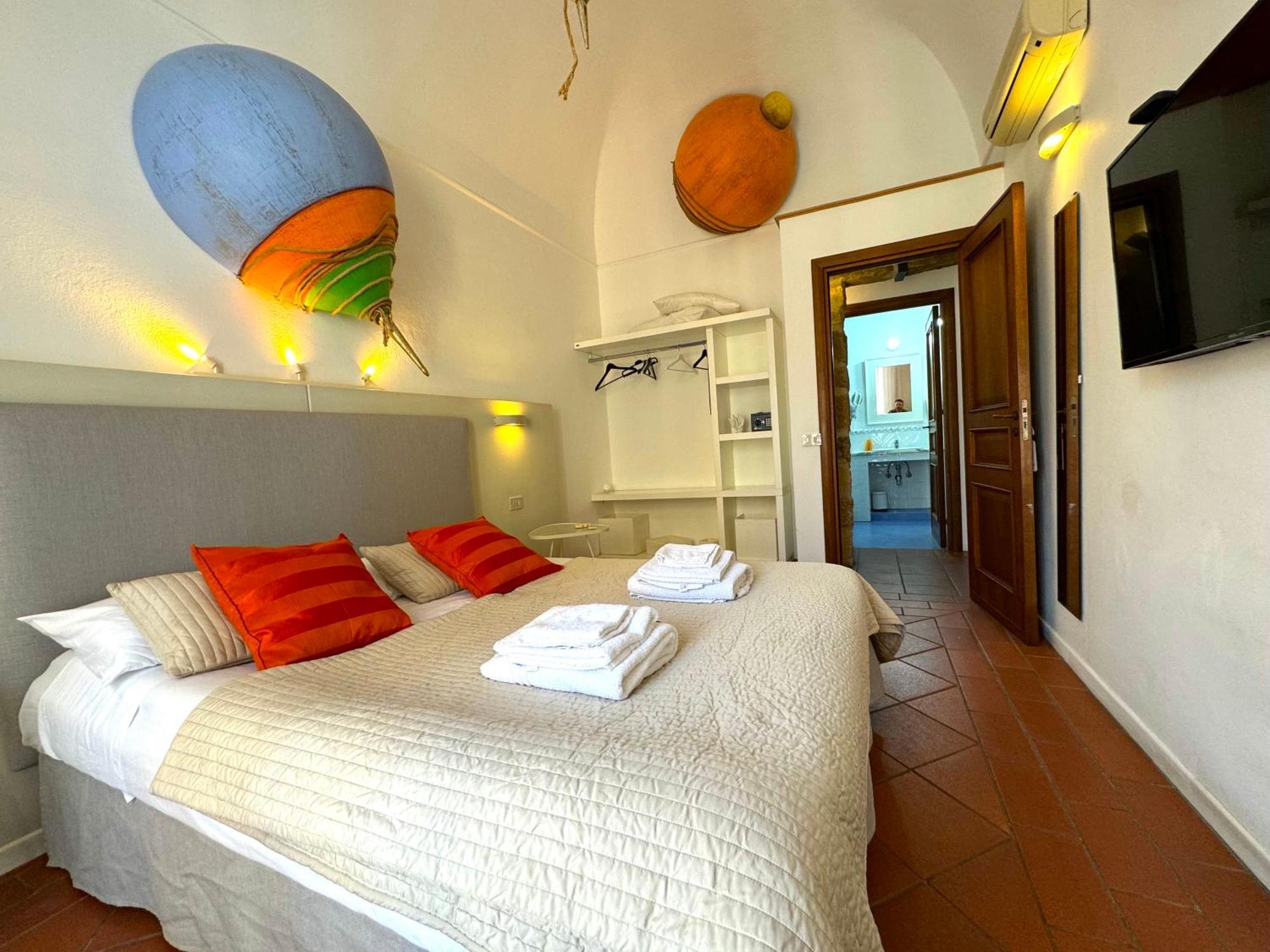 B&B Antichi Colori Cinisi Ngoại thất bức ảnh